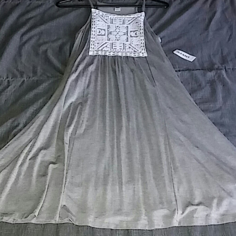 Dress - Picture 2 of 5